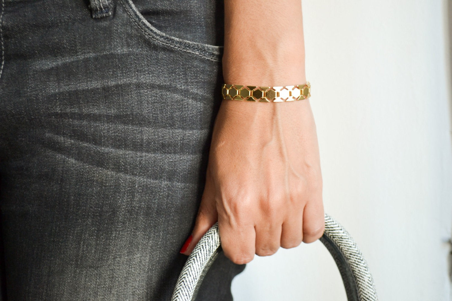 Gold chunky bracelet for women - shani-adi-jewerly