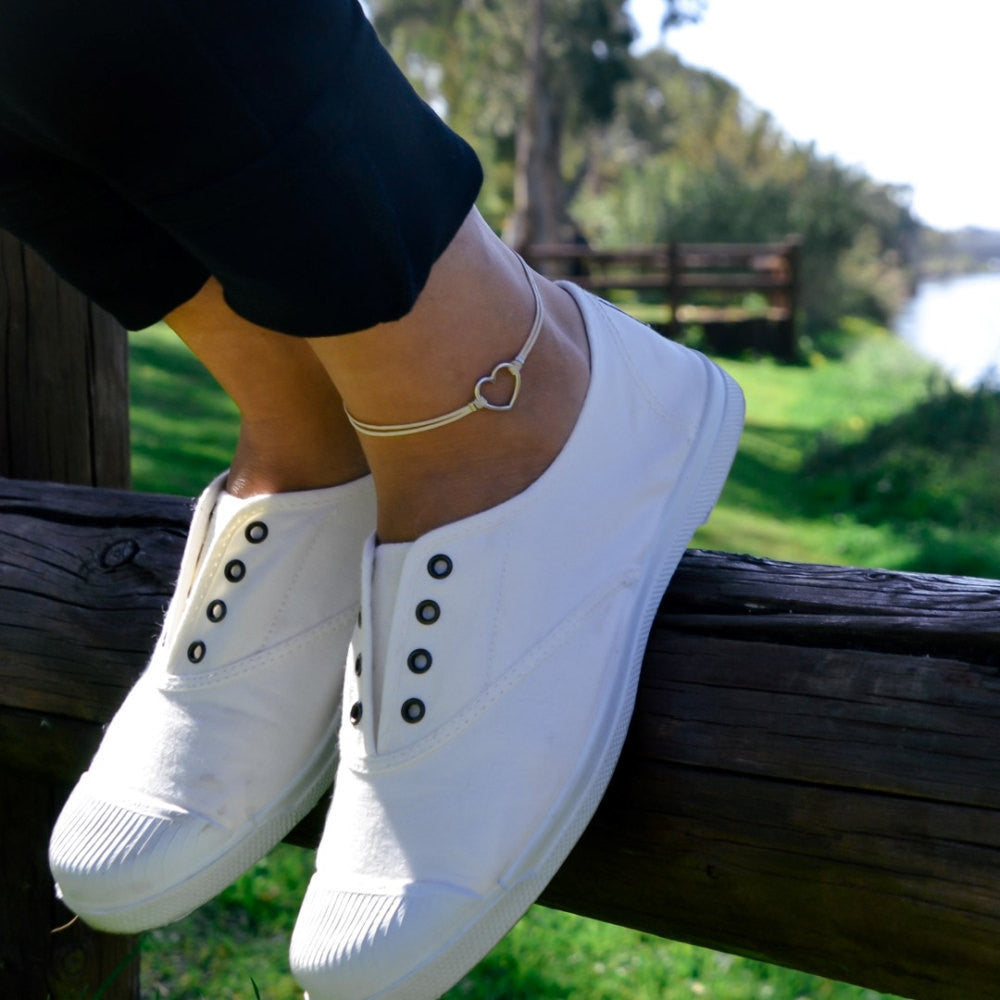 Dainty beige anklet with heart charm - shani-adi-jewerly